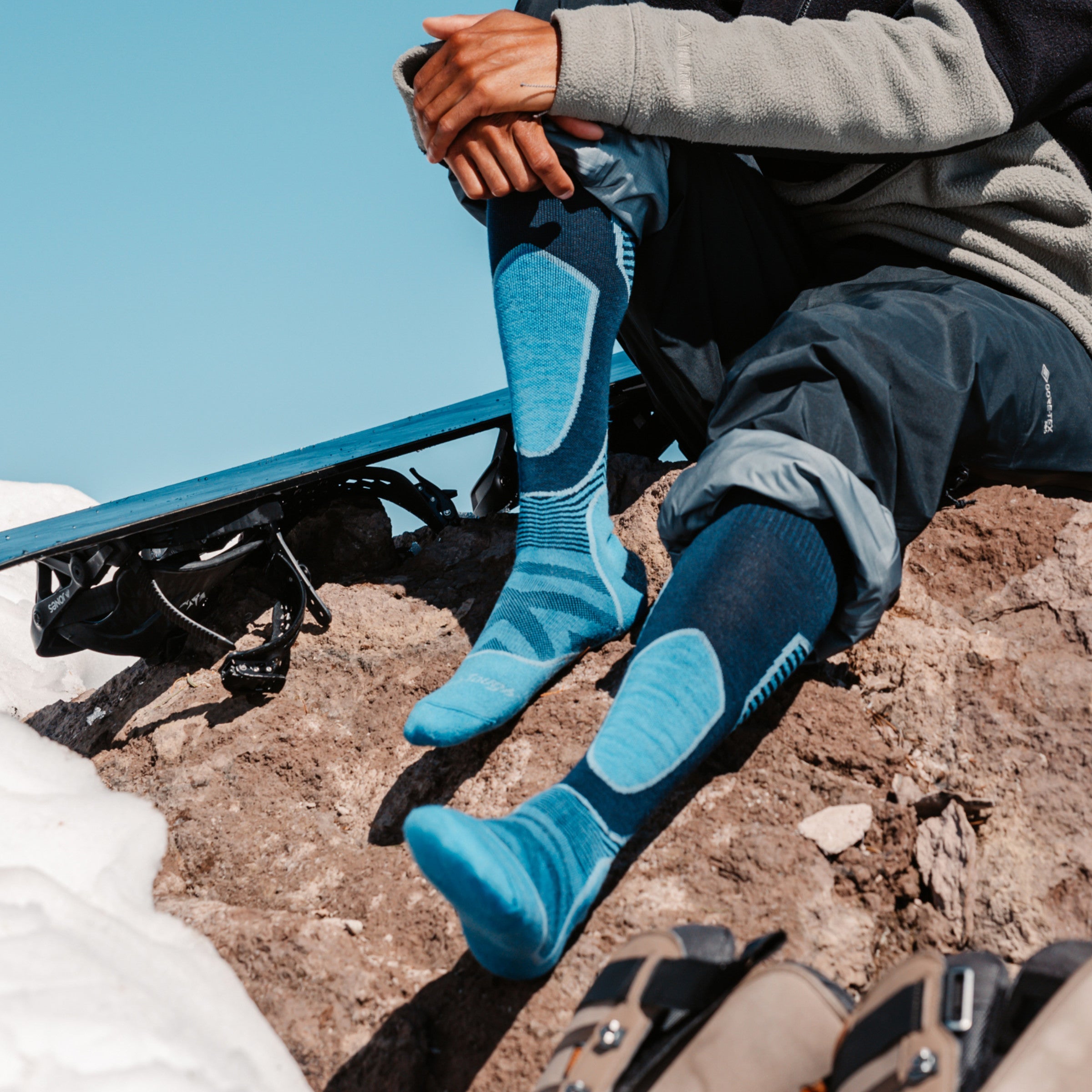 Men's Outer Limits Over-the-Calf Lightweight Ski & Snowboard Socks